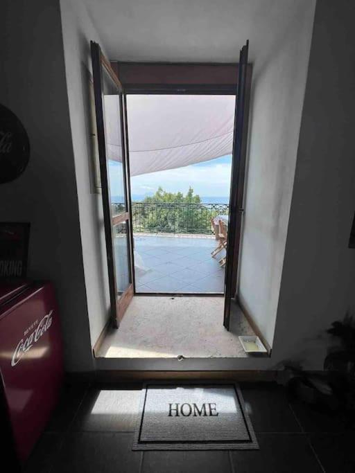 ナポリ Kamyhouse Una Tranquilla Struttura Nel Verdeヴィラ エクステリア 写真